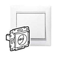 VALENA DIY Розетка 1-местная без заземления без защитных шторок 16А белый