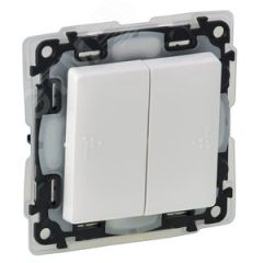 Valena LIFE IP44 Переключатель двухклавишный 10А 250В IP44 с лицевой панелью Безвинтовые зажимы Белый LEGRAND 752158