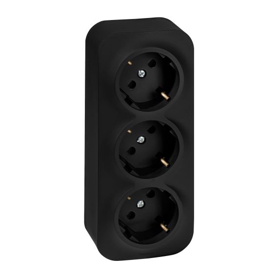 QUTEO Розетка 3-местная для открытой установки с заземлением с защитными шторками с предварительным подключением 16А чёрный матовый