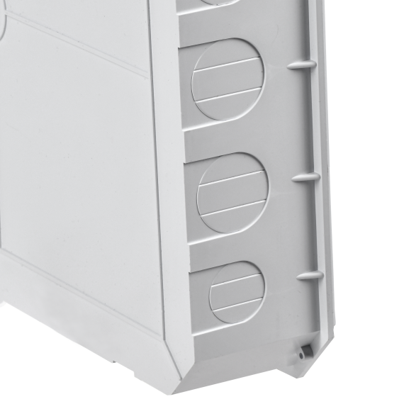 Простое введение кабелей, проводов через выштампованные вводы для проводников на задней и боковых ст