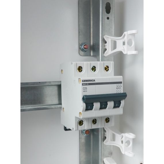 Автоматический выключатель ВА47-29 3Р 25А 4,5кА С GENERICA