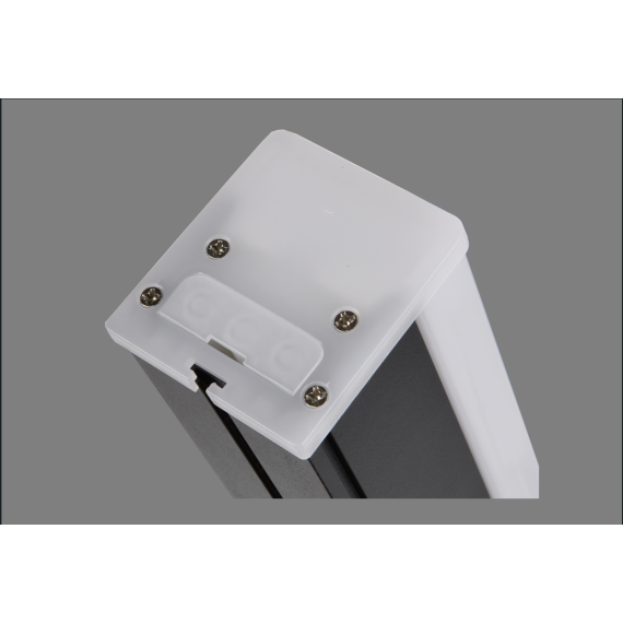 Заглушки на розетках для безопасного использования