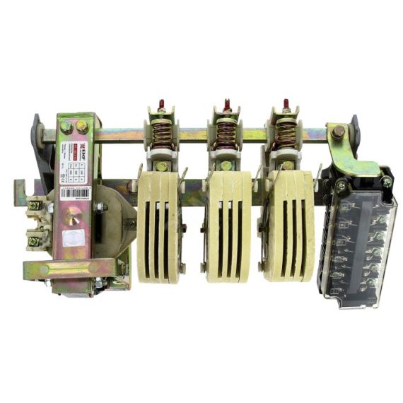 Контактор КТ 6033 250А переменный ток 220В EKF kt6033-220