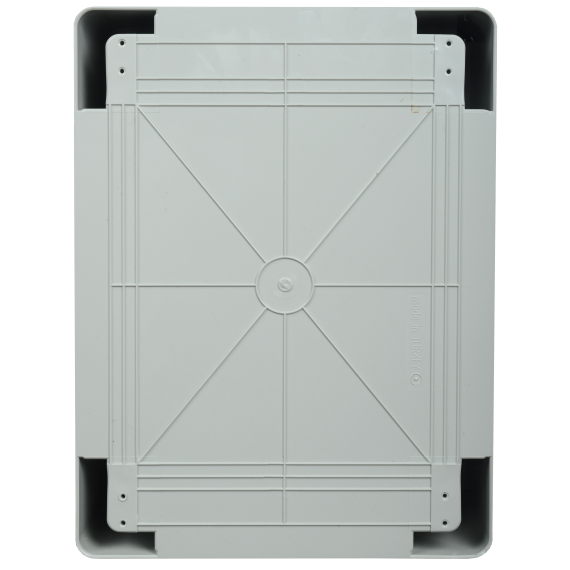 Размеченные отверстия на задней стенке для облегчения монтажа кронштейнов к корпусу