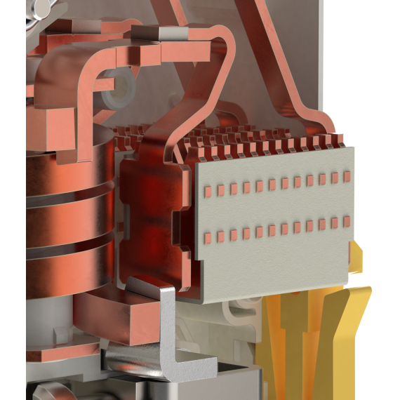 Две дугогасительные камеры с 24 пластинами в совокупности - увеличивают падение напряжения на электр