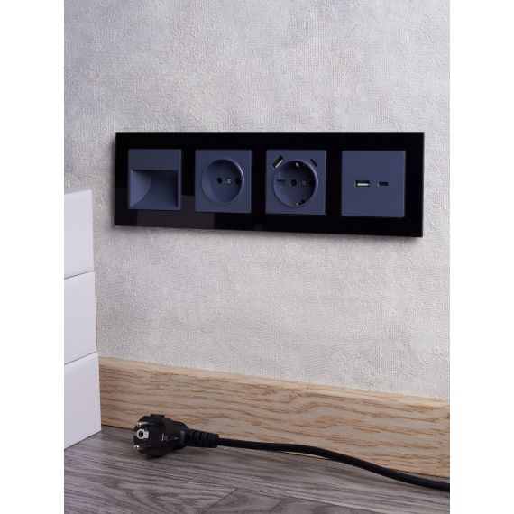 BRITE Розетка 1-местная с заземлением с защитными шторками 16А с USB A+C 18Вт РЮш11-1-БрМ маренго IEK