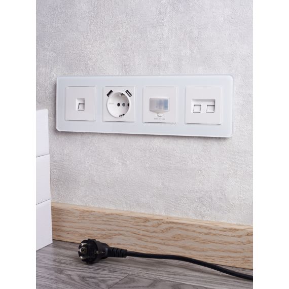 BRITE Рамка 4-местная РУ-4-2-Бр стекло белый RE IEK