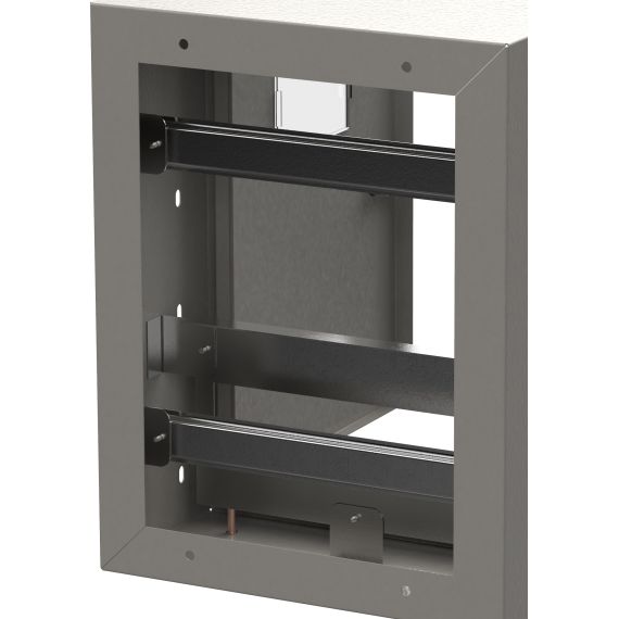 Отсутствует задняя стенка корпуса.