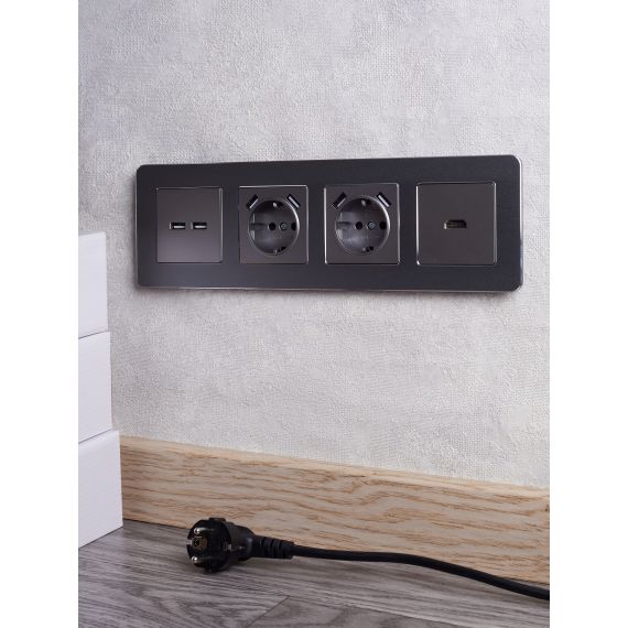 BRITE Рамка 4-местная РУ-4-1-Бр металл титан RE IEK BRITE Рамка 4-местная РУ-4-1-Бр металл титан RE IEK