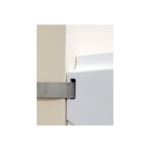 Отверстия для крепления на монтажную ленту.