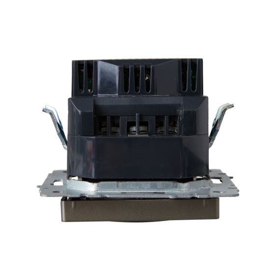 BRITE Розетка 1-местная с заземлением с защитными шторками 16А с USB A+A 5В 3,1А РЮш10-2-БрШ шампань IEK