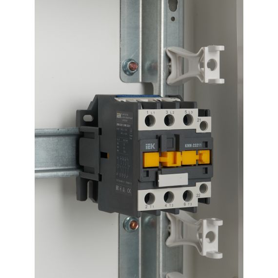 Контактор КМИ-23211 32А 230В/АС3 1NC IEK