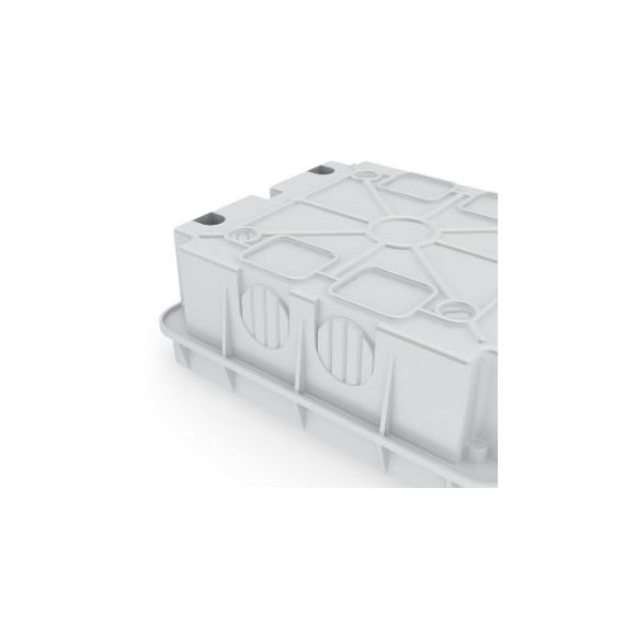 Разметка под отверстия на основании корпуса.