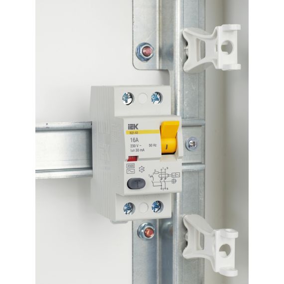 Выключатель дифференциальный (УЗО) ВД1-63 2Р 16А 30мА IEK