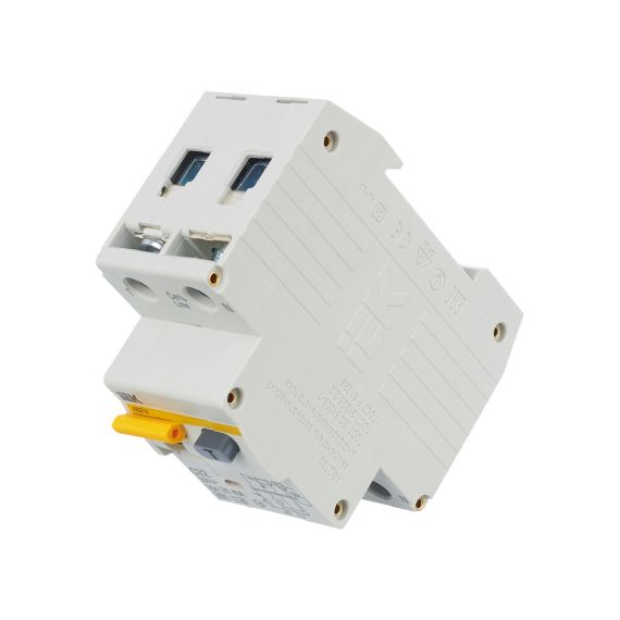 KARAT Автоматический выключатель дифференциального тока АВДТ 32 C32 30мА тип A IEK