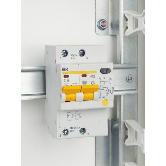 KARAT Дифференциальный автомат АД12 2P 16А 100мА тип AC IEK