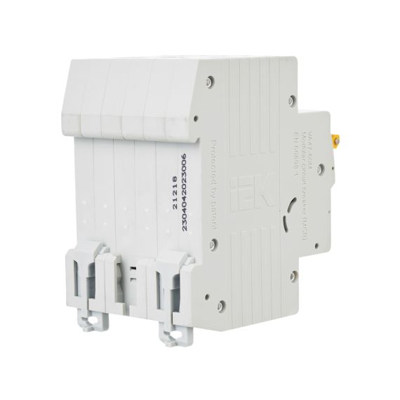 KARAT Автоматический выключатель ВА47-60M 3P C 6А 6кА IEK