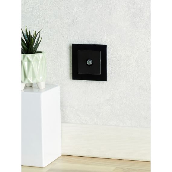 BRITE Розетка TV проходная РТВ10-0-БрЧ черный IEK