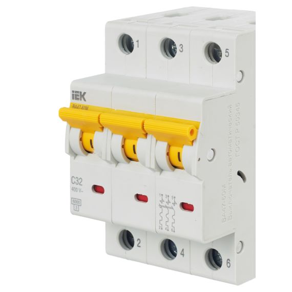 KARAT Автоматический выключатель ВА47-60M 3P C 32А 6кА IEK