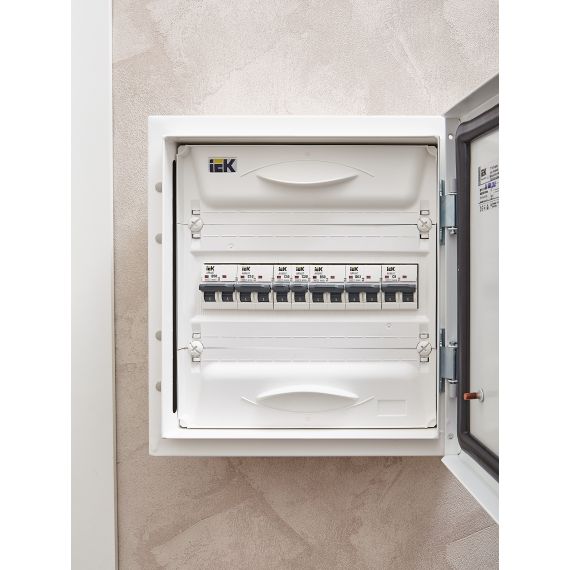 ARMAT Автоматический выключатель M06N 1P C 50А IEK