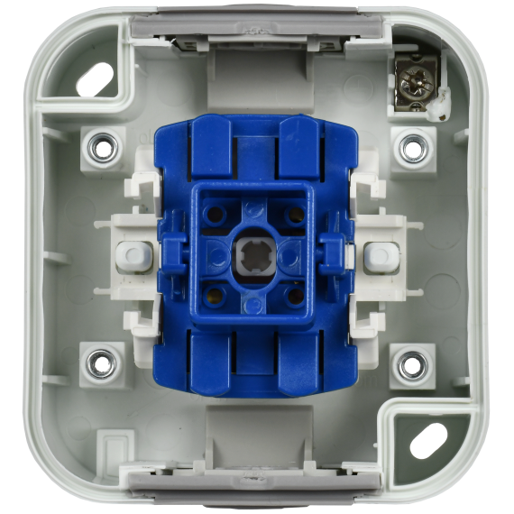 Механизм с самозажимными контактами обеспечивает надёжное и быстрое подключение.