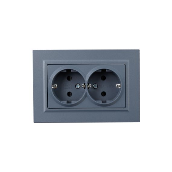 BRITE Розетка 2-местная с заземлением с защитными шторками 16А в сборе РСш12-3-БрМ маренго IEK