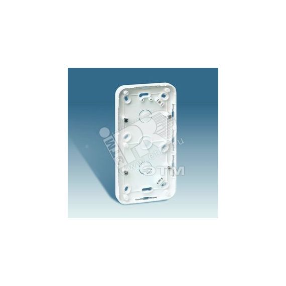 Цоколь для монтажа 73630-30, h-11мм, S73, белый Simon 73770-30