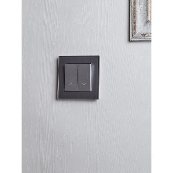 BRITE Выключатель жалюзи 10А ВС10-1-5-БрА алюминий IEK BRITE Выключатель жалюзи 10А ВС10-1-5-БрА алюминий IEK