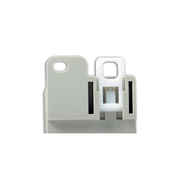 Удобное крепление на DIN-рейку или на монтажную панель.