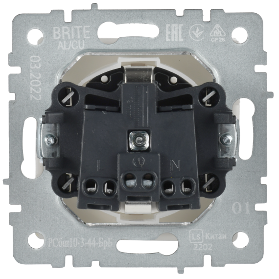 BRITE Розетка 1-местная с заземлением с защитными шторками и крышкой 16А IP44 РСбш10-3-44-БрБ белый IEK BRITE Розетка 1-местная с заземлением с защитными шторками и крышкой 16А IP44 РСбш10-3-44-БрБ белый IEK