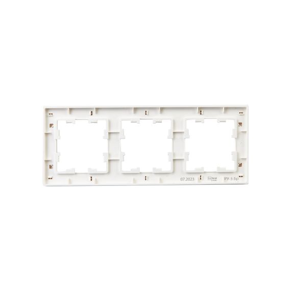 BRITE Рамка 3-местная РУ-3-Бр белый рифленый IEK